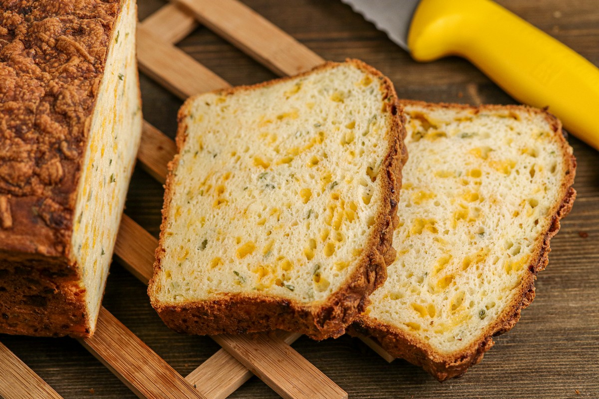GlutenFree Cheddar and Chive Bread and Buns